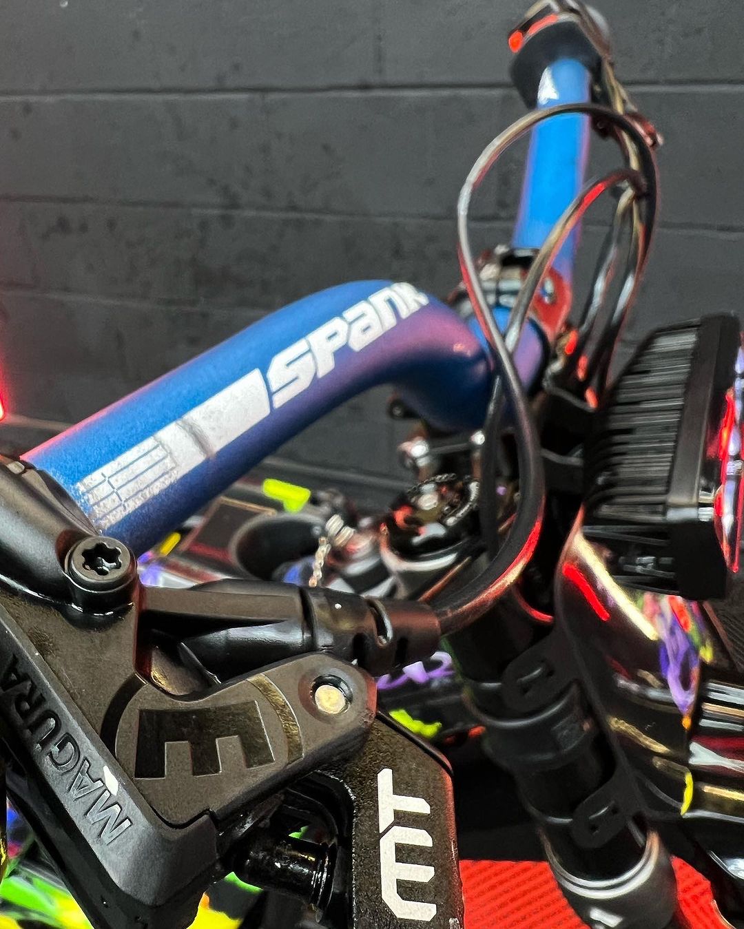 Surron Light Bee 2021