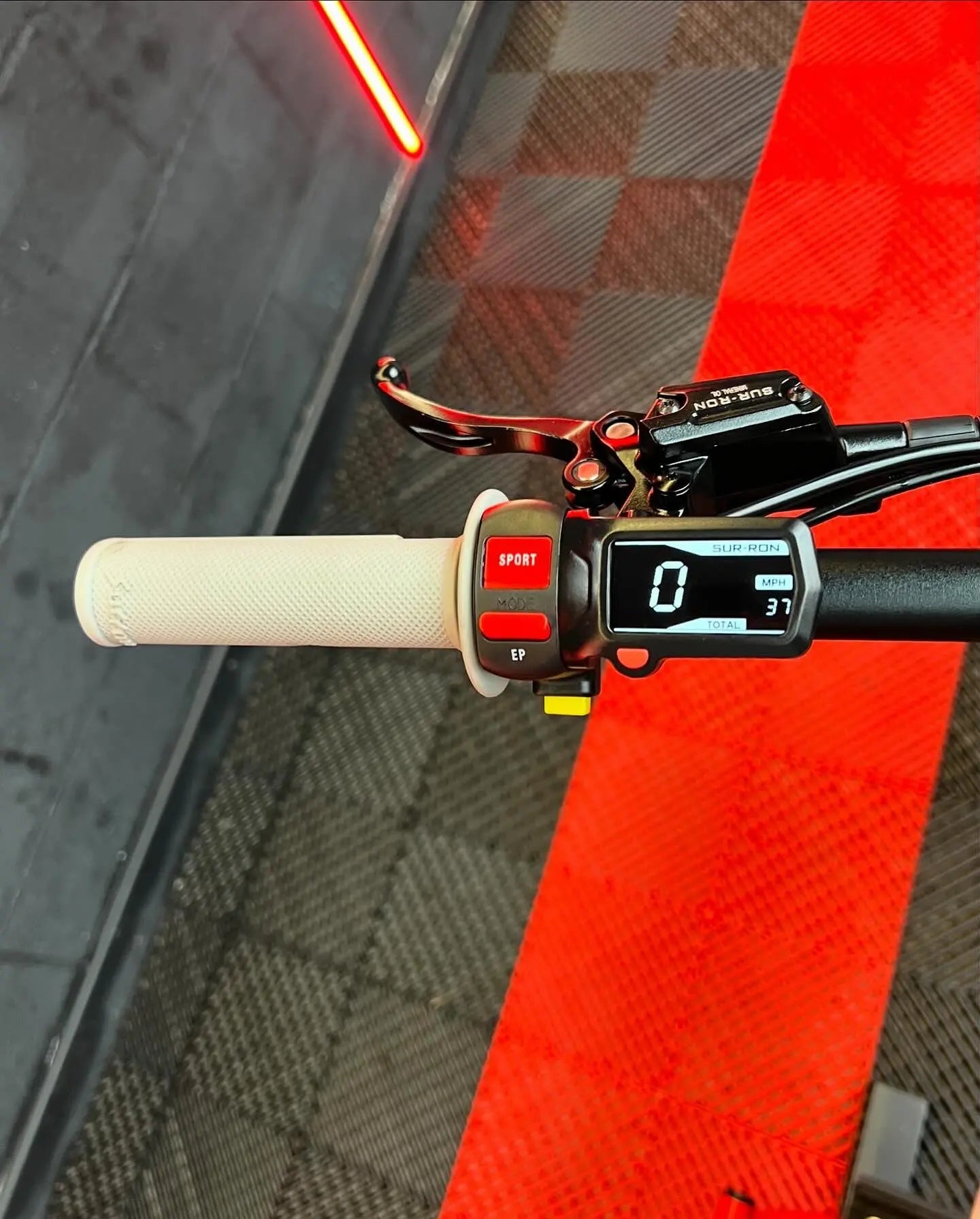 Surron Light Bee X 2023