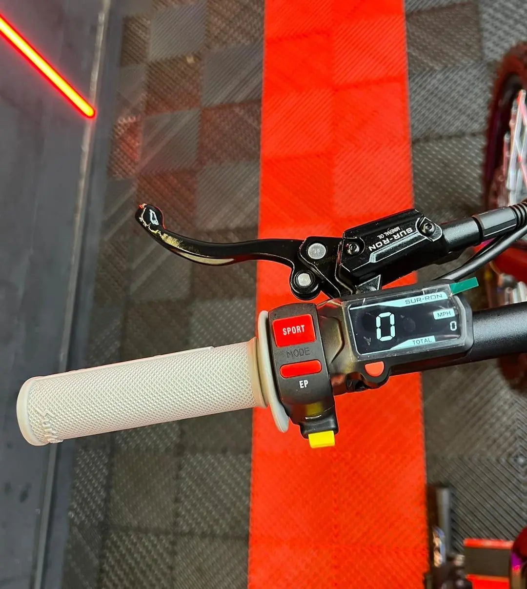 Surrron Light Bee X 2023