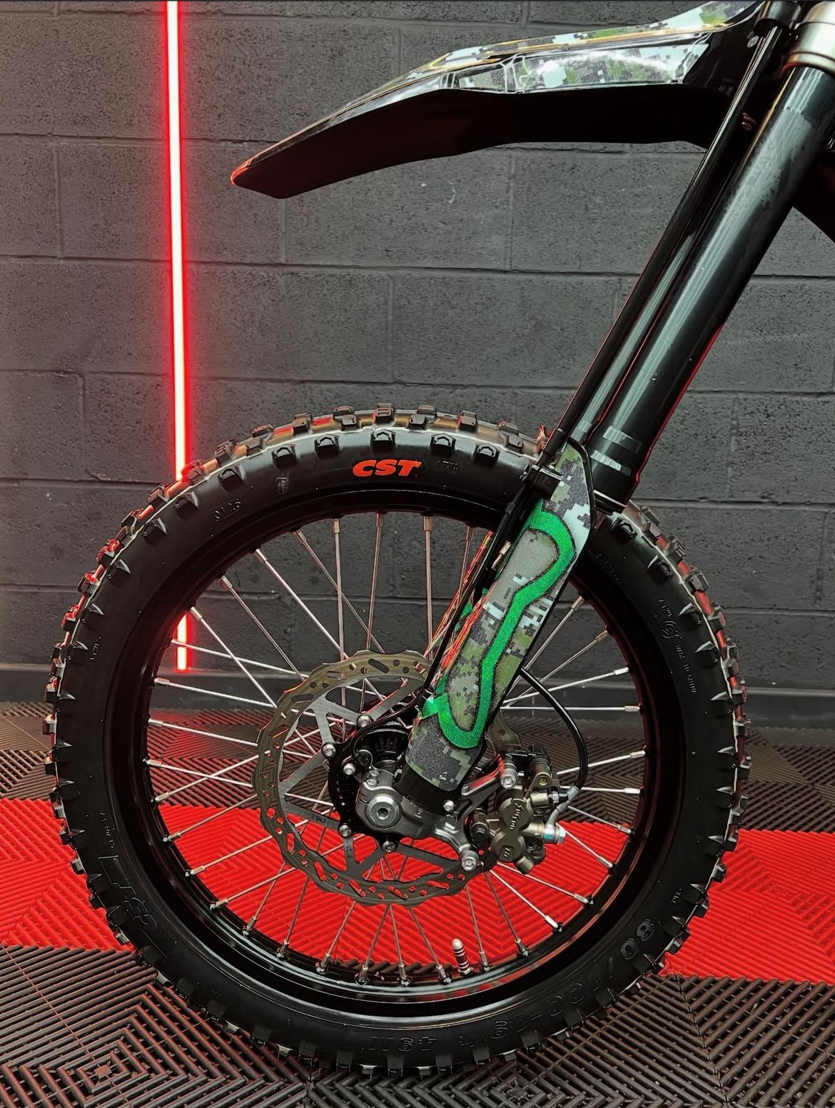 Surron Ultra Bee T 2023